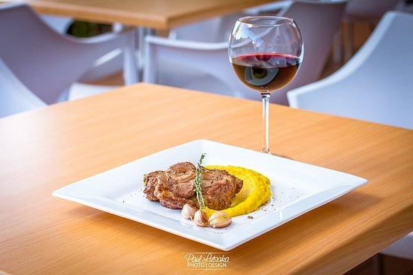 Фотовиставка Паші Луцаки