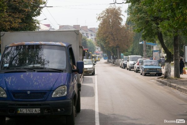 Янукович у Луцьку: засилля міліції і величезні затори. ФОТО