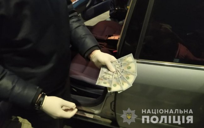 Посадовця Держекоінспекції на Волині, якого впіймали на хабарі, взяли під домашній арешт