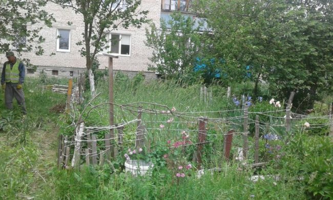 Муніципали ліквідували паркани на Писаревського