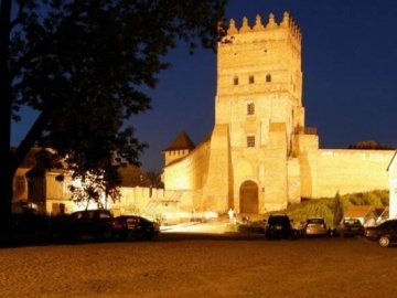 У замку Любарта - нічний кінопоказ