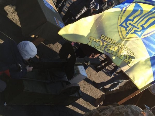 На Волині волонтери зібрали понад 54 тисячі для військових. ФОТО