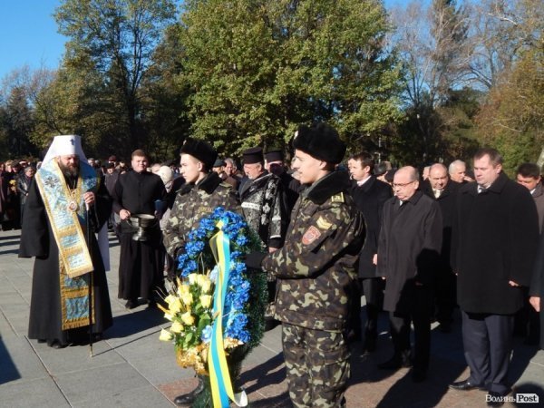 У Луцьку вшанували пам'ять загиблих у Другій світовій. ФОТО