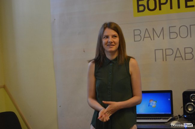 У Луцьку презентували зворушливий проект за участю патрульних і їхніх мам. ФОТО