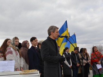 Біля найвищого у світі пам’ятника Шевченку Ігор Чайка і громада Ковеля оригінально вшанували Кобзаря