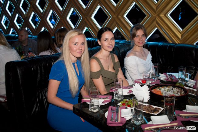 У луцькій «Опері» відгримів концерт Макса Барських. ФОТОРЕПОРТАЖ