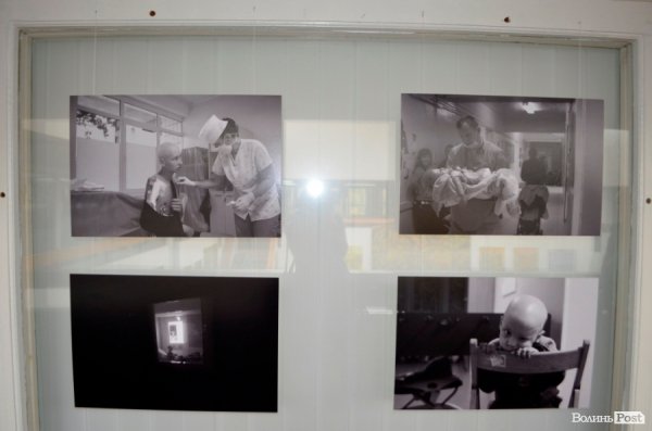 У Луцьку - виставка світлин про рак у дітей. ФОТО