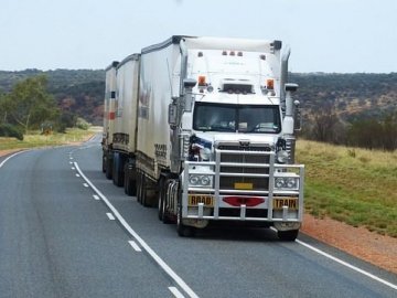 Де на Волині водії вантажівок можуть перечекати спеку