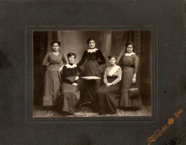 Мешканці повітового міста Дубно на ретросвітлинах