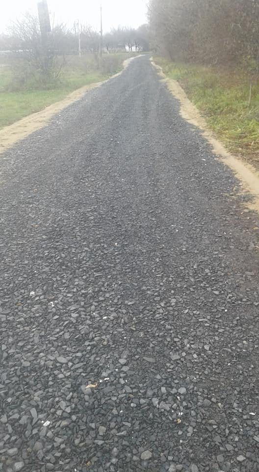 У волинському селищі відремонтували аварійну дорогу. ФОТО