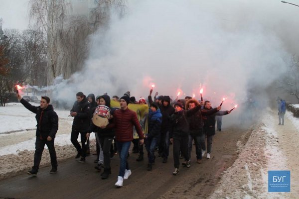 Володимирські ультрас пройшли маршем в пам’ять про загиблого атошника 