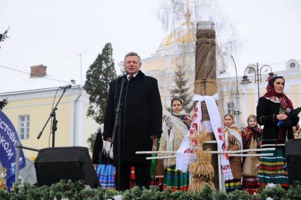 Луцький фотограф поділився світлинами-спогадами про Миколу Романюка