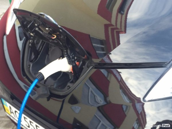 Для 8 волинських електромобілів відкрили заправку. ФОТО