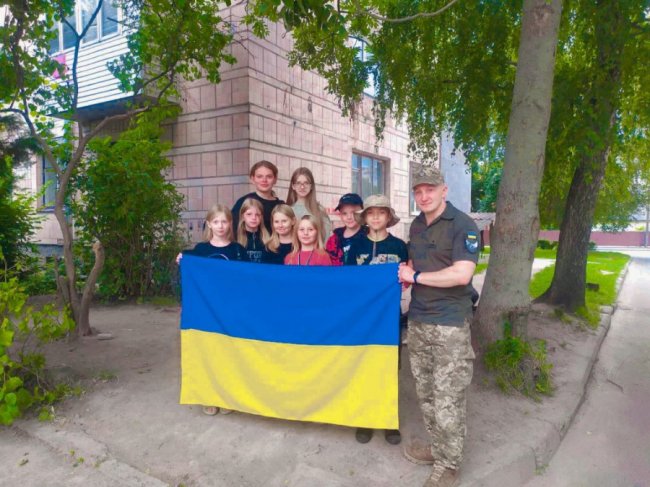 На Волині школярі влаштували блокпост і зібрали для ЗСУ понад 8 тисяч гривень