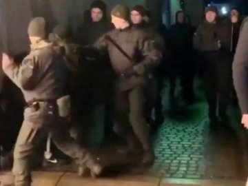 У місті на Волині – масова бійка: двох 15-річних учасників затримали 