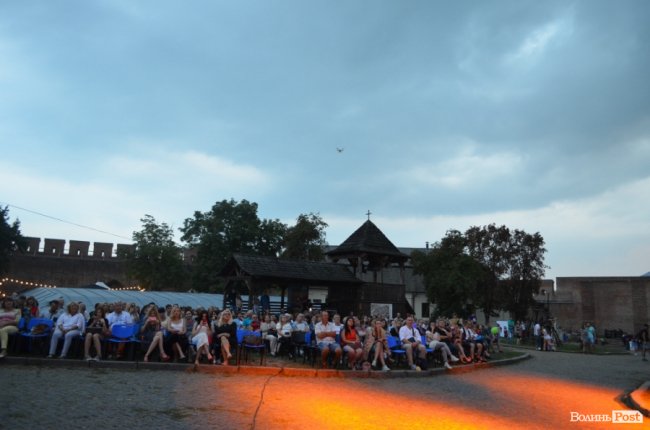 Злива і витончена музика: перший день фестивалю джазу у Луцьку. ФОТО
