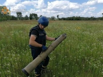 Волинські сапери на Чернігівщині очистили від реактивних снарядів 416 гектарів