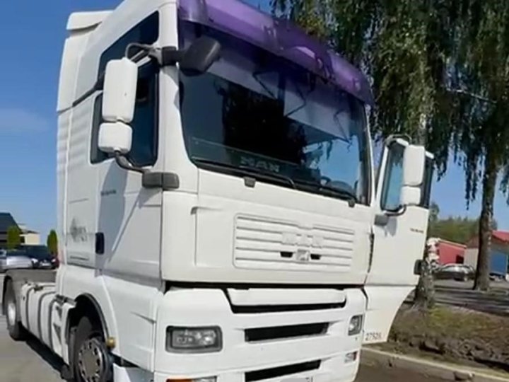 Підприємці волинської громади купили вантажівку для ЗСУ