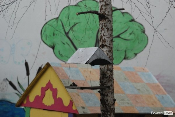  «Секретний» дитячий майданчик у Луцьку. ФОТО 