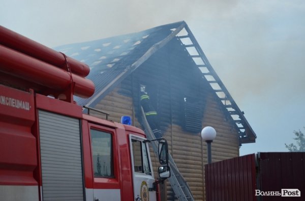Пожежа під Луцьком: горіли Озерецькі бані. ФОТО