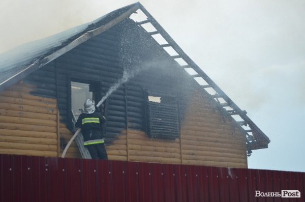 Пожежа під Луцьком: горіли Озерецькі бані. ФОТО
