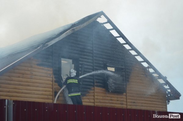 Пожежа під Луцьком: горіли Озерецькі бані. ФОТО