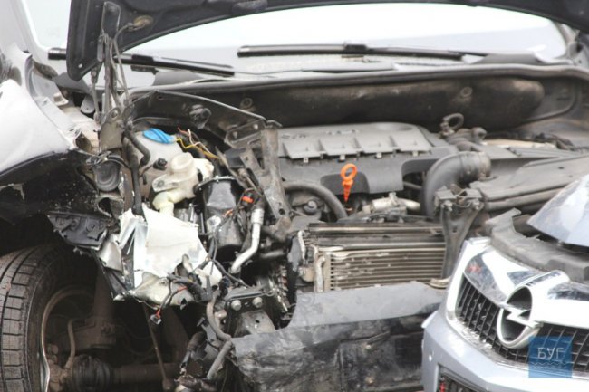 У місті на Волині – автотроща: зіткнулися 3 автівки. ФОТО