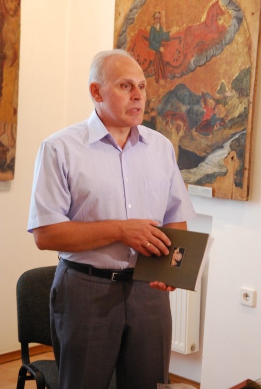 У Луцьку презентували унікальну книгу. ФОТО