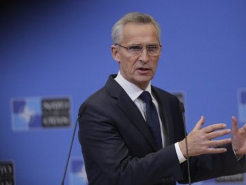 «Ми бачимо початок нового російського наступу в Україні», –  Столтенберг