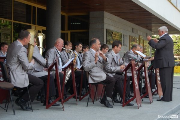 Неформальні екскурсії, музичні вулиці, історія просто неба: Луцьк заманює туристів