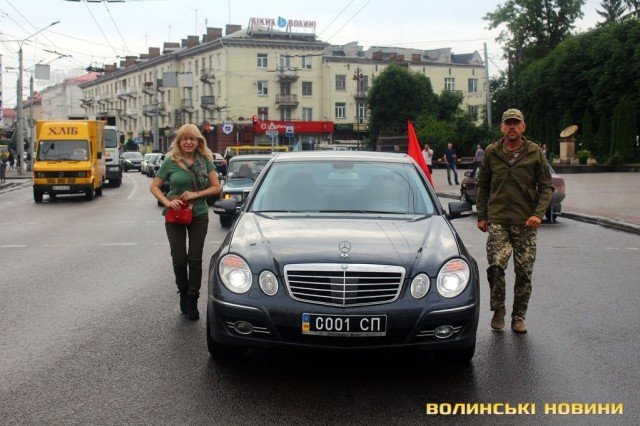 На Волинь привезли тіло загиблого на Сході Героя. ФОТО
