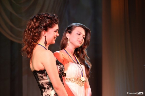 Луцьк відгуляв шкільні випускні. ФОТО