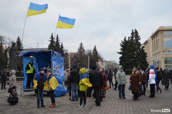 П'ятий день Нового Майдану у Луцьку. ФОТО
