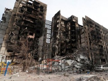 Росіяни готують «парад» у зруйнованому Маріуполі, – розвідка
