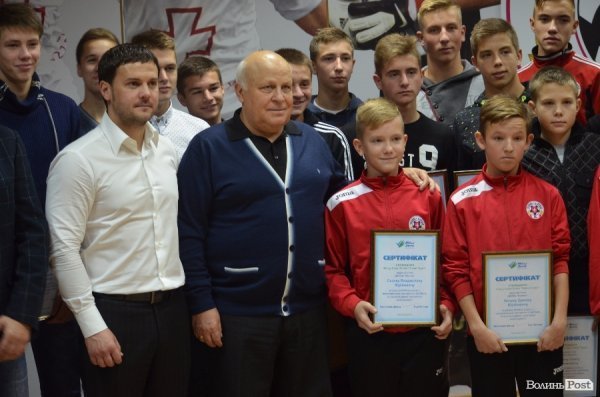 «Новий Луцьк» підписав меморандум про допомогу юним футболістам. ФОТО*