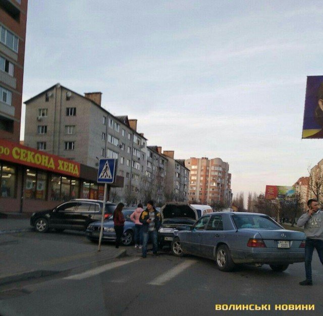 У Луцьку на Кравчука «поцілувалися» дві автівки