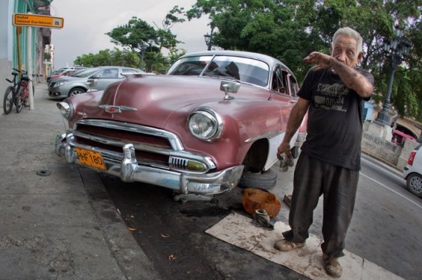 Нелегко любити красуню