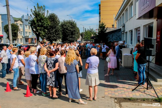 Діти загиблих воїнів отримали вишивані подарунки. ФОТО