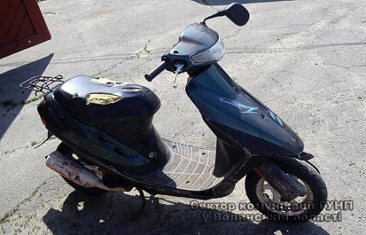 На Волині злодії найняли автомобіль, щоб перевезти вкрадений скутер. ФОТО 