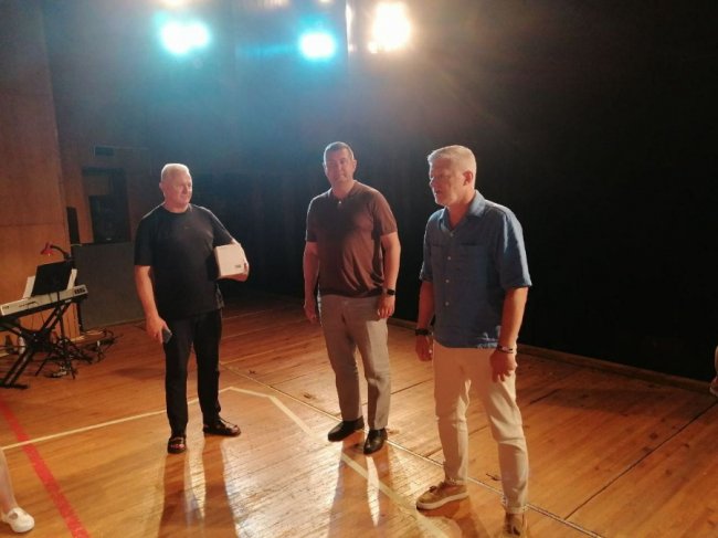 Луцький драмтеатр придбав квадрокоптер для волинських військових, які захищають Україну