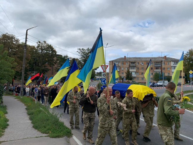 Провели в останню путь Героя Валерія Борсука з Волині