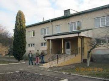 До дитячого інтернату підселять чоловіків з психологічними розладами