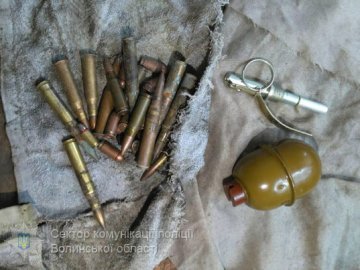 У ковельчанина знайшли гранату та патрони
