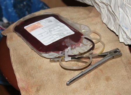 Головний міліціонер Волині поділився кров'ю. ФОТО