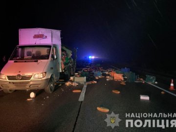 На Рівненщині  в автотрощі за участю двох вантажівок загинув чоловік. ФОТО