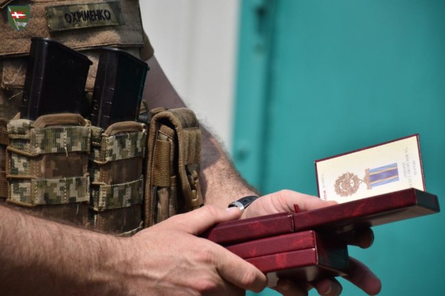 Воїни 14 ОМБР отримали нагороди на передовій. ФОТО