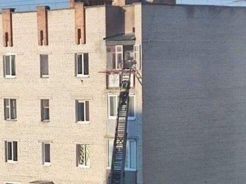 У Ковелі – пожежа: через вікно евакуйовували трьох дітей та дорослих