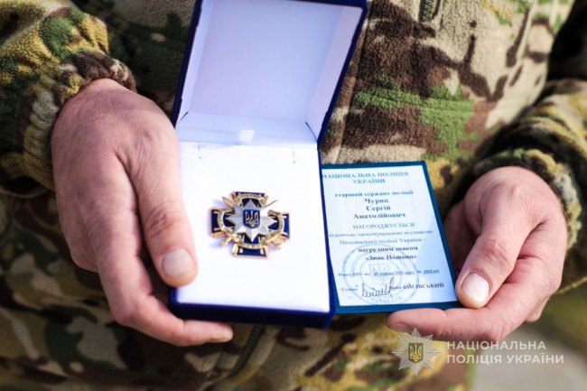 Волинським поліцейським-добровольцям, які захищають Україну, вручили відзнаки