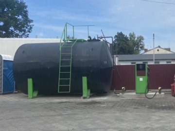 На Волині на нелегальній АЗС вилучили 12 тонн пального