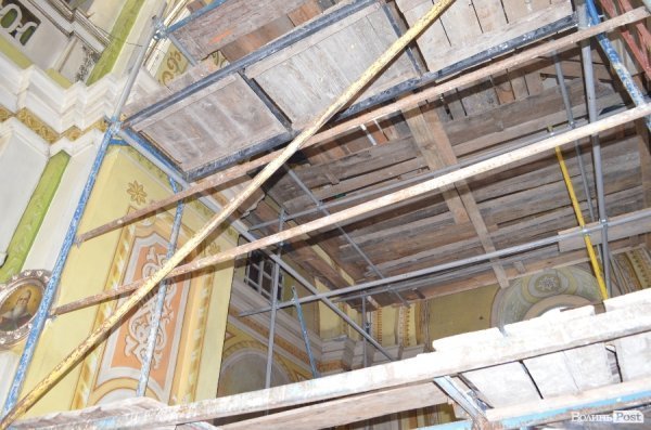 У центрі Луцька ремонтують собор. ФОТО